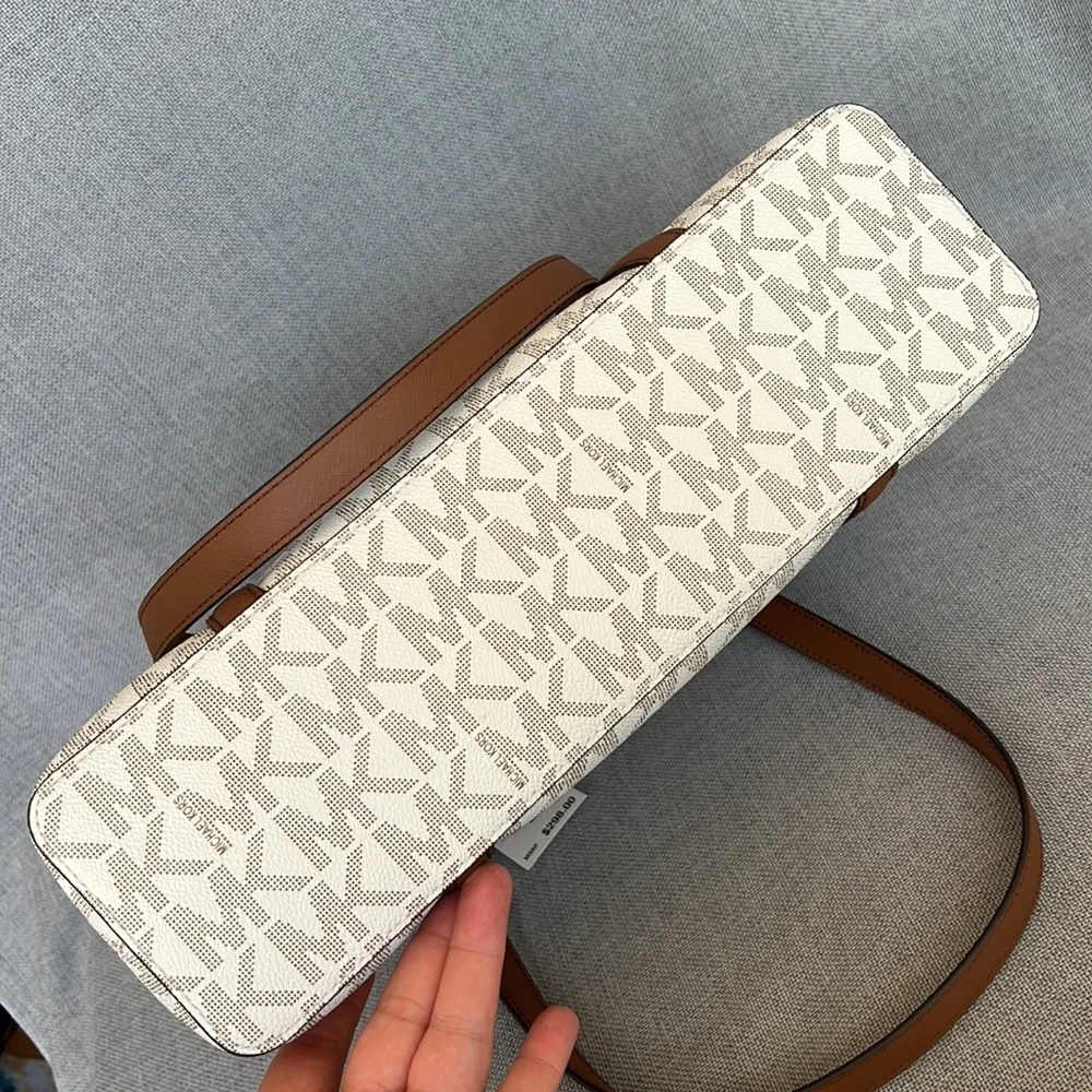 MICHAEL KORS Sady MEDIUM  monogrammed shopper tote  vanilla